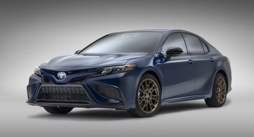 Toyota Camry — элегантный и комфортный трансфер по Таиланду